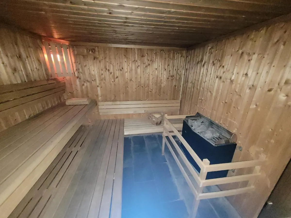 Studio Climatise Residence 3 Etoiles Les Oceanides Plage A 400M La Londe-les-Maures France